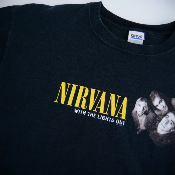 Y2K '05 Anvil Black Nirvana With The Lights Out Pre-Shrunk Short Sleeve T-shirt - Picture 9 of 11
